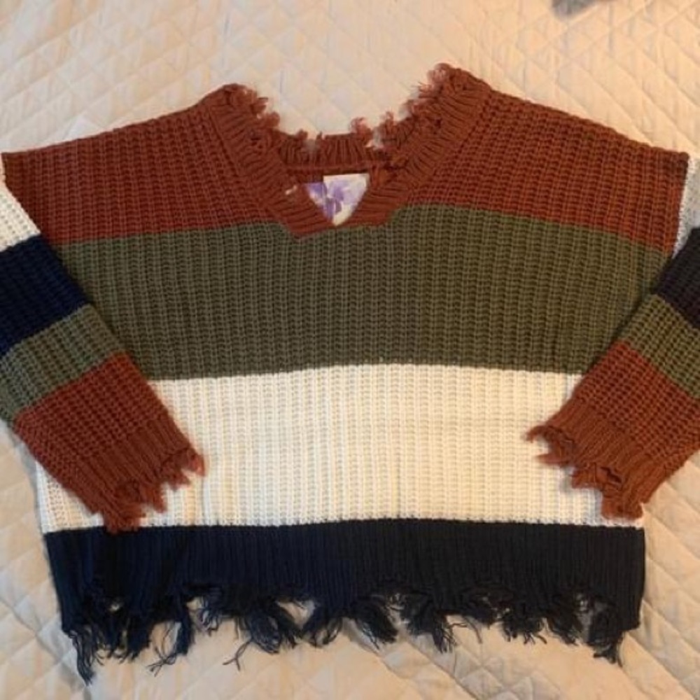 Eesome size m/l frayed off the shoulder sweater in fall colors